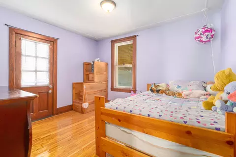 Bedroom - 204 E Illinois Ave, Aurora, IL 60505 photo 2 of 3