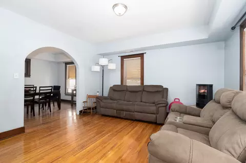 Living - 204 E Illinois Ave, Aurora, IL 60505 photo 2 of 4