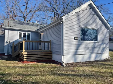 7 N025 Jackson Ave, Saint Charles, IL 60174