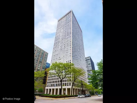 260 E Chestnut St #2907, Chicago, IL 60611