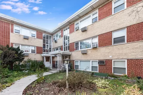 6357 W Addison St #1F-SW, Chicago, IL 60634