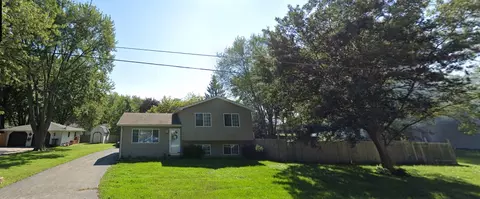 12891 W Johns Manville Rd, Waukegan, IL 60085