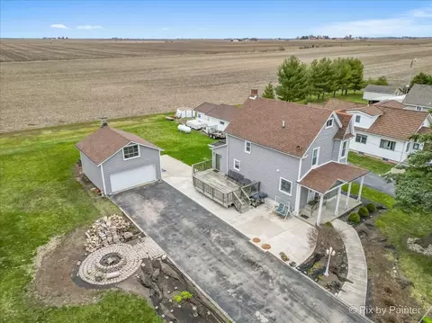 611 Van Horne Ave, Esmond, IL 60129