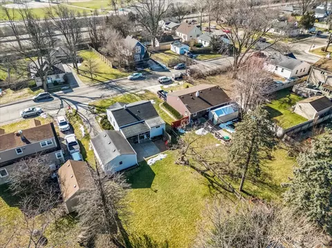 View/Area - 828 Adams St, Elgin, IL 60123 photo 8 of 10