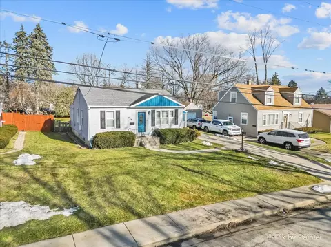 Exterior - 828 Adams St, Elgin, IL 60123 photo 9 of 9