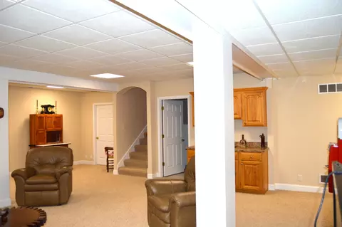 Living - 2103 Jessamine Rd, Bloomington, IL 61704 photo 7 of 8