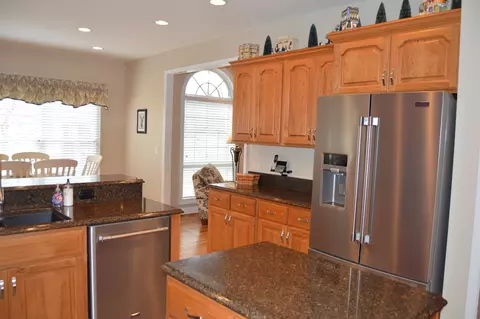 Kitchen - 2103 Jessamine Rd, Bloomington, IL 61704 photo 2 of 6