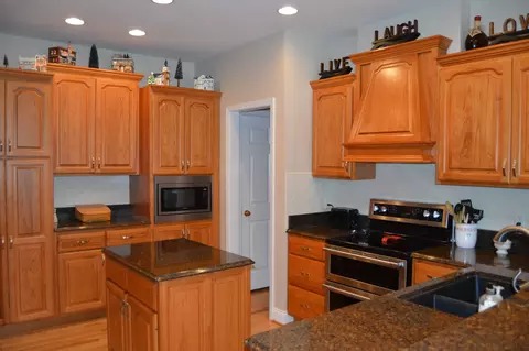 Kitchen - 2103 Jessamine Rd, Bloomington, IL 61704 photo 1 of 6