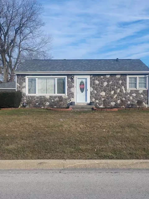 8323 S Thomas Ave, Bridgeview, IL 60455 photo 1