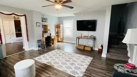 Living - 124 E South St, Dwight, IL 60420 photo 3 of 5