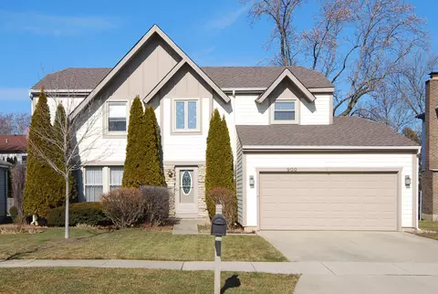 900 Dannet Rd, Buffalo Grove, IL 60089
