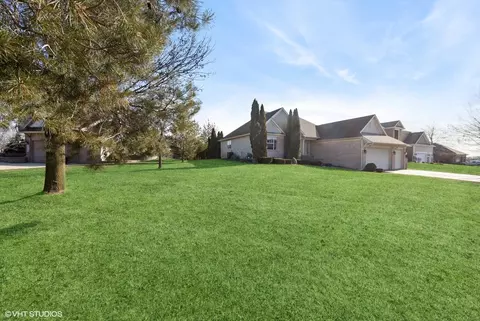 Exterior - 16641 Silver Creek Ct, Plainfield, IL 60586 photo 2 of 7