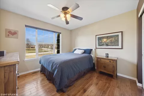 Bedroom - 16641 Silver Creek Ct, Plainfield, IL 60586 photo 2 of 3