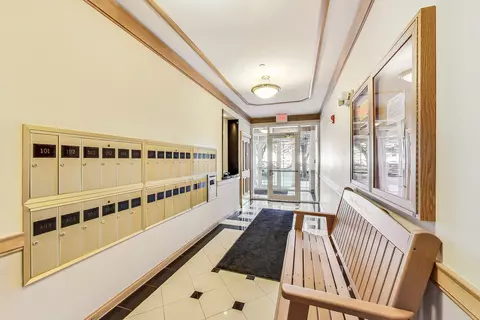 660 Mchenry Rd #1-102, Wheeling, IL 60090 photo 3