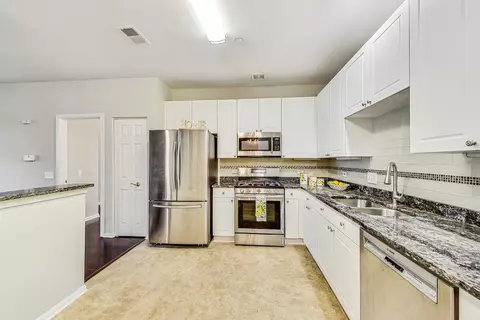 660 Mchenry Rd #1-102, Wheeling, IL 60090 photo 5