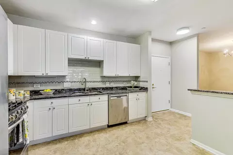 660 Mchenry Rd #1-102, Wheeling, IL 60090 photo 7
