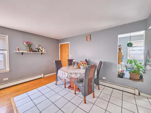 Dining - 6024 S Archer Rd #7, Summit, IL 60501 photo 1 of 2