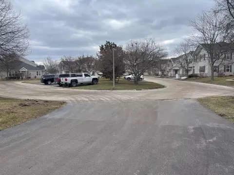 View/Area - 715 Morris Ct #715, Lakemoor, IL 60051 photo 3 of 6