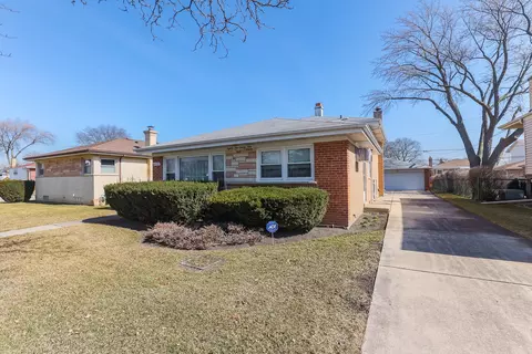 8929 Ottawa Ave, Morton Grove, IL 60053