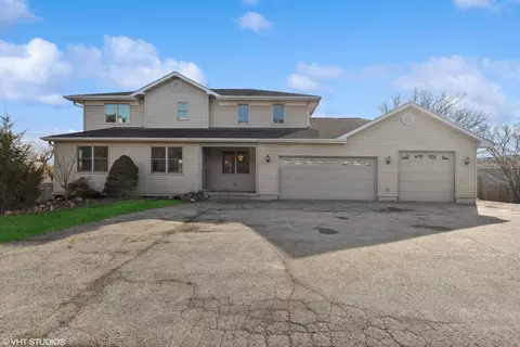 175 E Monaville Rd, Round Lake Beach, IL 60073