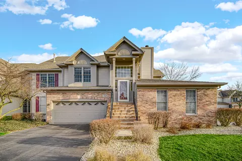 1524 Longbranch Ct, Naperville, IL 60565