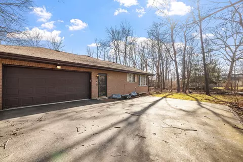 Exterior - 2959 E Timberline Ct, Crete, IL 60417 photo 4 of 4