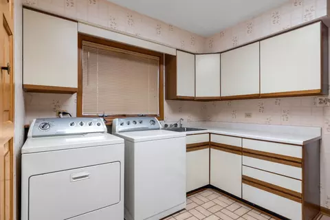 Other - 2959 E Timberline Ct, Crete, IL 60417 photo 6 of 7