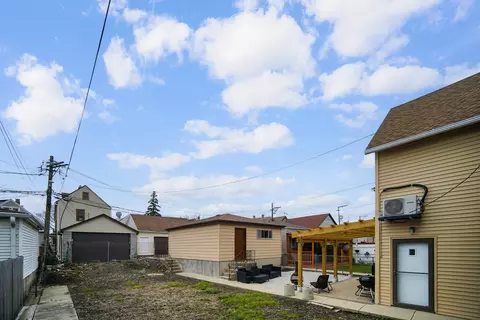 Exterior - 2121 W 23rd St, Chicago, IL 60608 photo 8 of 9
