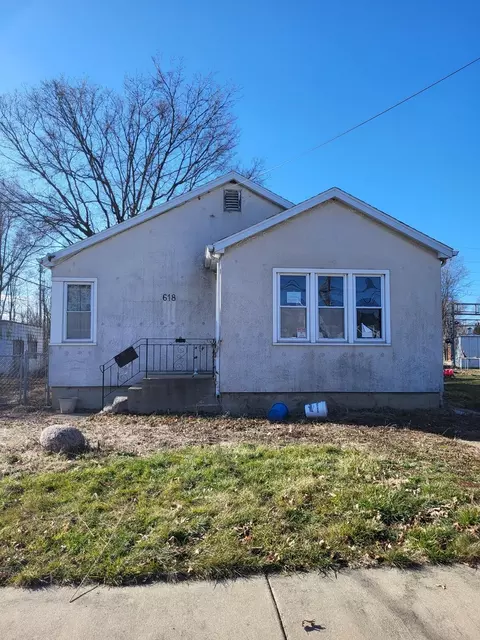618 N Sterling St, Streator, IL 61364