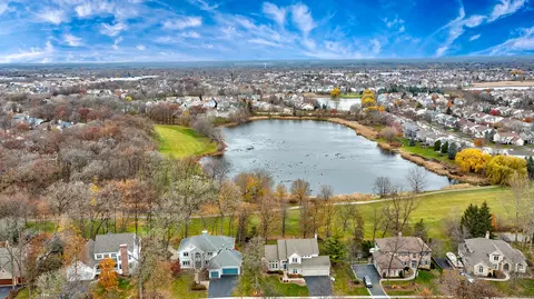 View/Area - 7480 Bittersweet Dr, Gurnee, IL 60031 photo 1 of 7