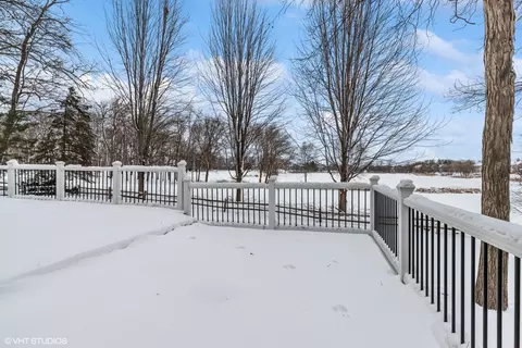 View/Area - 7480 Bittersweet Dr, Gurnee, IL 60031 photo 4 of 7