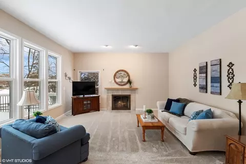 Living - 7480 Bittersweet Dr, Gurnee, IL 60031 photo 2 of 6