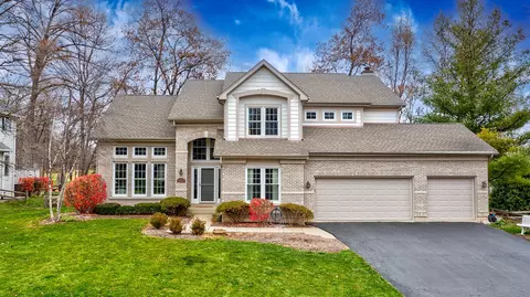 7480 Bittersweet Dr, Gurnee, IL 60031