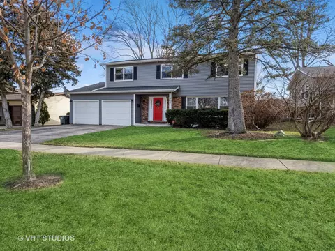903 W Hintz Rd, Arlington Heights, IL 60004