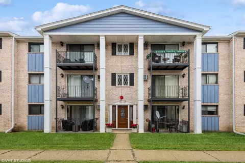 8513 W Catherine Ave #386, Chicago, IL 60656