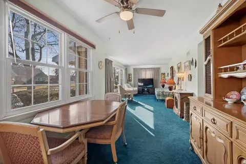 Dining - 30 N 7th Ave, Des Plaines, IL 60016 photo 1 of 2
