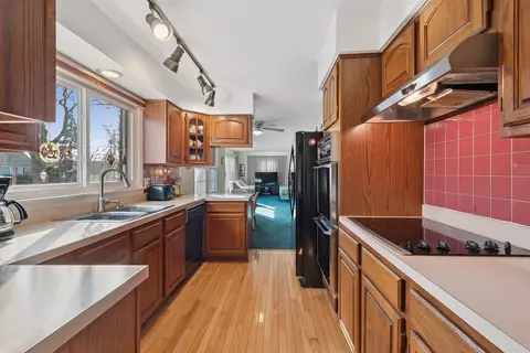 Kitchen - 30 N 7th Ave, Des Plaines, IL 60016 photo 1 of 2