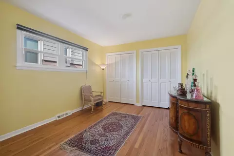 Bedroom - 30 N 7th Ave, Des Plaines, IL 60016 photo 2 of 3