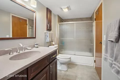 1470 Nottingham Ln, Hoffman Estates, IL 60169 photo 13
