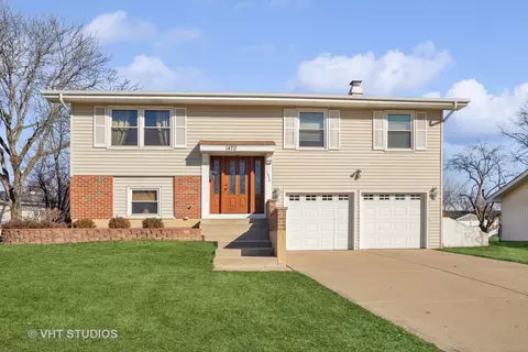 1470 Nottingham Ln, Hoffman Estates, IL 60169