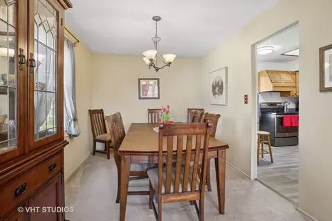 1470 Nottingham Ln, Hoffman Estates, IL 60169 photo 7