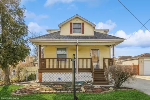 8739 W Park Ln, Niles, IL 60714