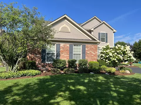 4111 Georgetown Cir, Algonquin, IL 60102 photo 2