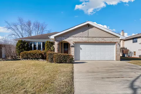 531 Tonelli Trl, Lockport, IL 60441