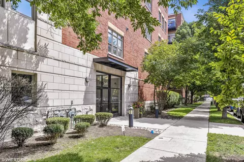 2310 W Saint Paul Ave #301B, Chicago, IL 60647