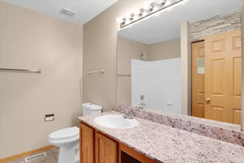 812 Genesee Dr, Naperville, IL 60563 photo 20