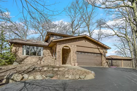 6330 Willow Lane Dr, Tinley Park, IL 60477