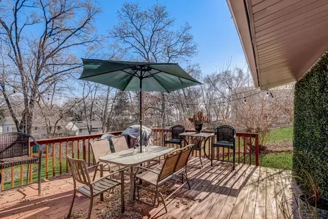 Exterior - 5218 N Leeside St, Mchenry, IL 60050 photo 8 of 20