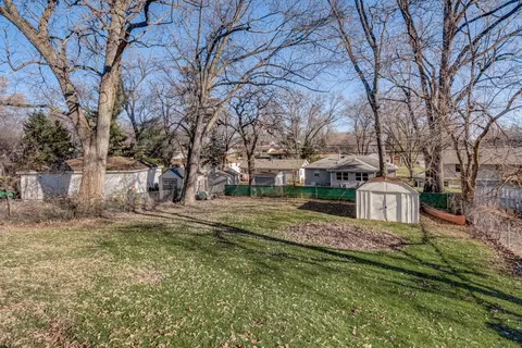 Exterior - 5218 N Leeside St, Mchenry, IL 60050 photo 13 of 20