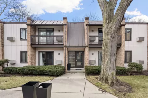 1755 Henley St #1N, Glenview, IL 60025